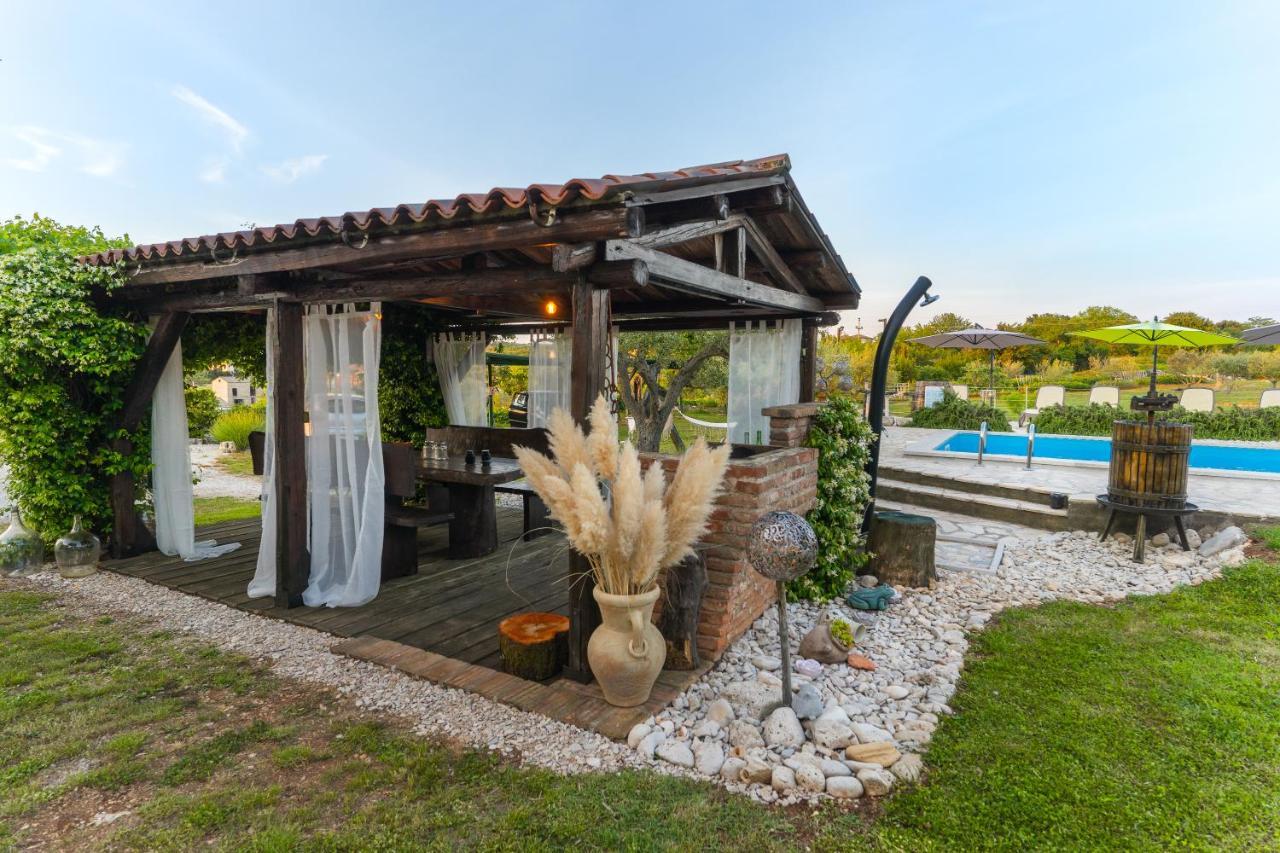 Lavanda Apartments & Room Sveti Lovreč Pazenatički Exteriér fotografie
