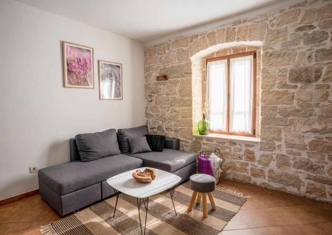 Lavanda Apartments & Room Sveti Lovreč Pazenatički Exteriér fotografie
