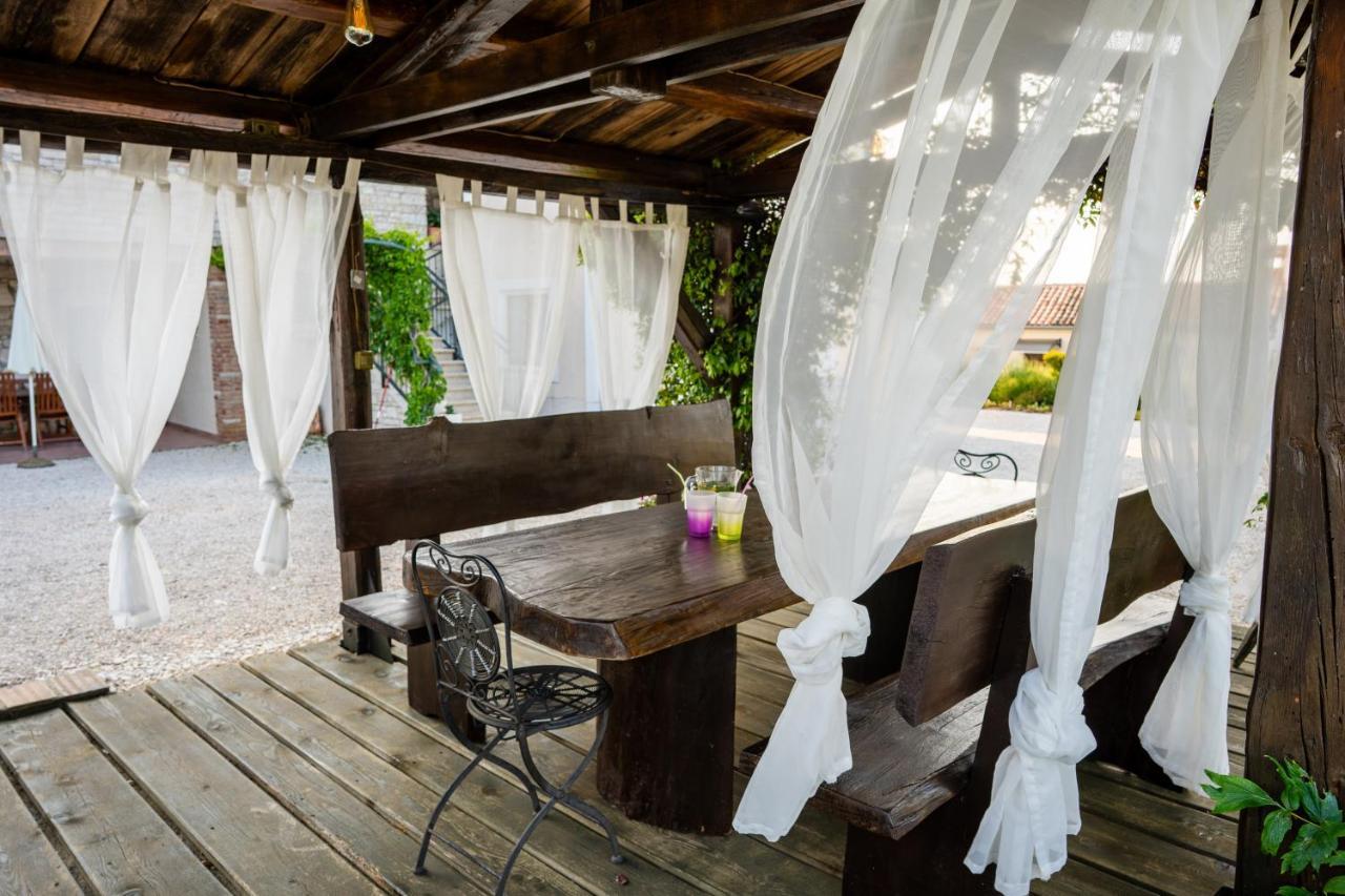 Lavanda Apartments & Room Sveti Lovreč Pazenatički Exteriér fotografie