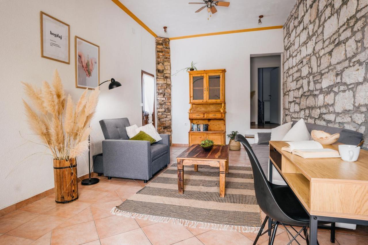 Lavanda Apartments & Room Sveti Lovreč Pazenatički Exteriér fotografie