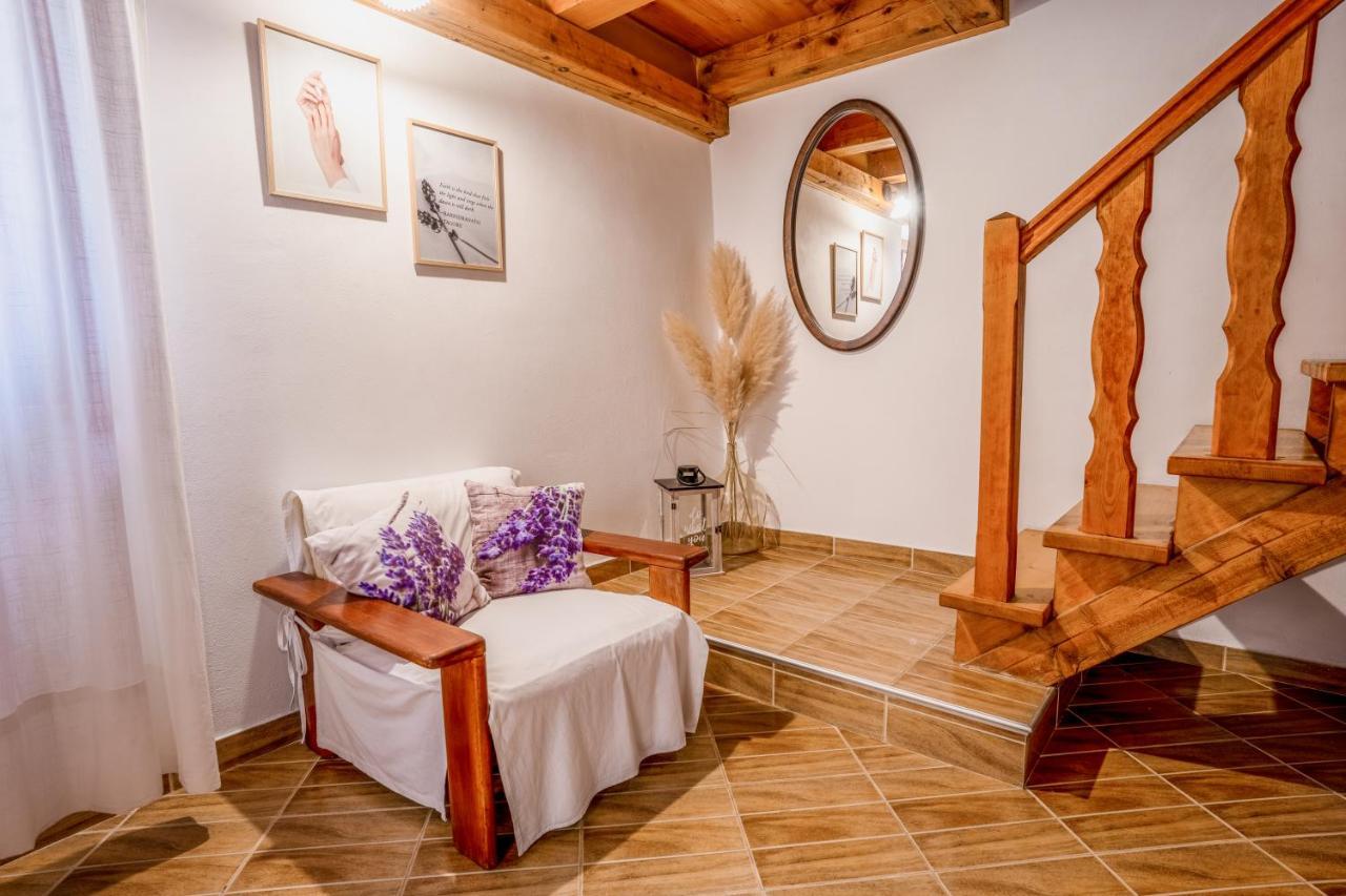 Lavanda Apartments & Room Sveti Lovreč Pazenatički Exteriér fotografie