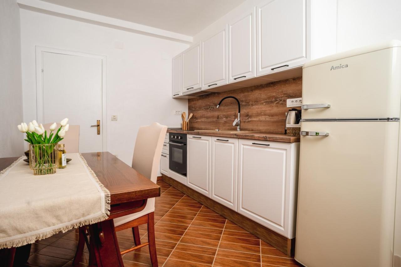 Lavanda Apartments & Room Sveti Lovreč Pazenatički Exteriér fotografie