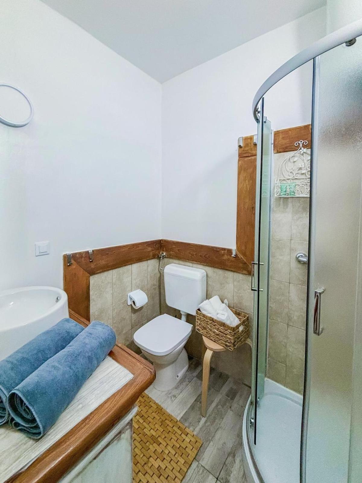 Lavanda Apartments & Room Sveti Lovreč Pazenatički Exteriér fotografie
